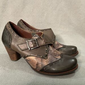 L' Artiste Spring Step Renaissance Buckle Clogs Womens‎ 8,5 Heeled Bootie Sz 39